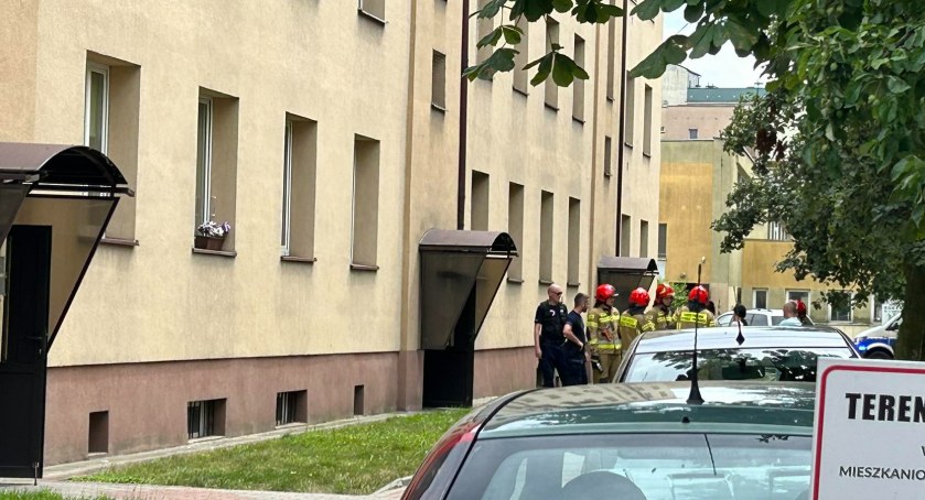 Interwencja na Warszawskiej - trzy zastępy straży pożarnej w akcji