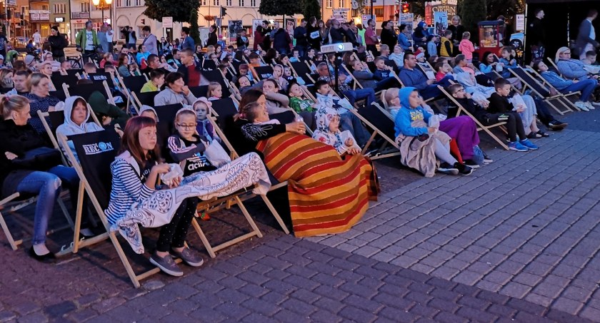 Kino plenerowe - zmiana planów 