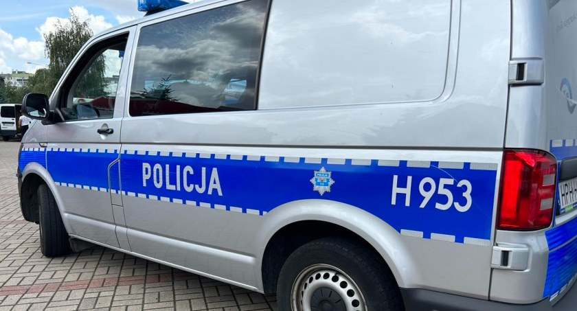 Wypadek na Traugutta - w wyniku zdarzenia dziecko trafiło do szpitala