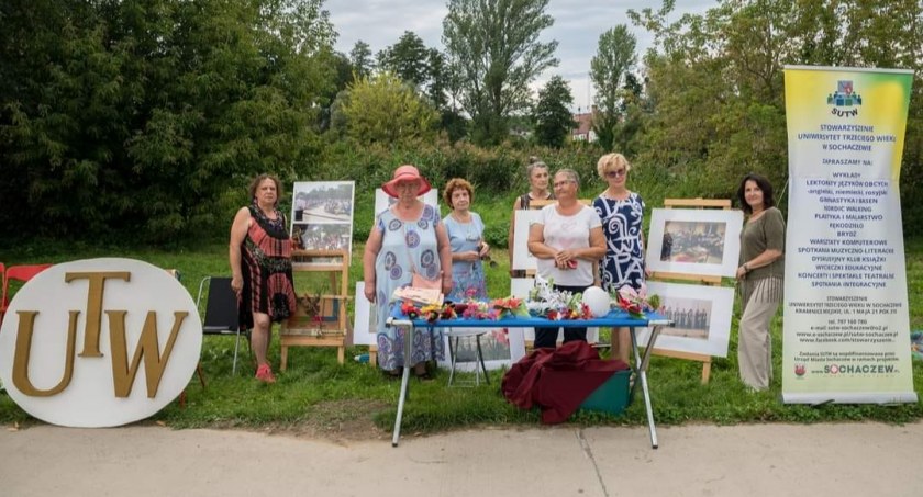 Słuchacze UTW na Święcie Bzury