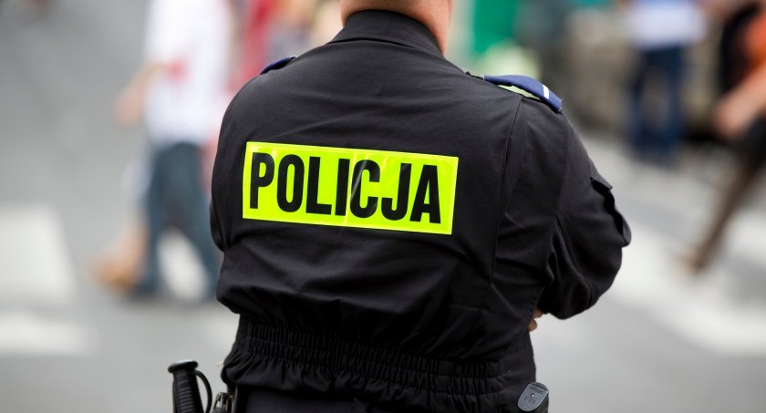 Policjanci w akcji.  Ćwiczenia mundurowych na terenach CPK