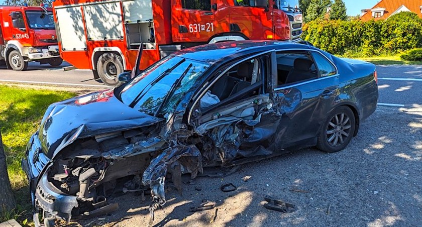 Wypadek w Kromnowie - na miejscu kilka jednostek służb ratunkowych 
