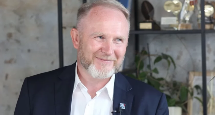 Sylwester Osiński o geotermii, komunikacji i PKP oraz edukacji - czyli głos Bezpartyjnych Samorządowców [WIDEO]