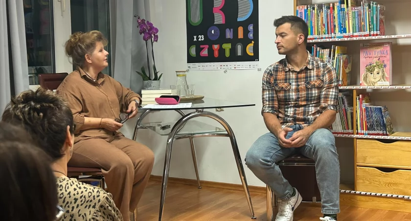 Jakub Małecki w Gminnej Bibliotece Publicznej w Teresinie
