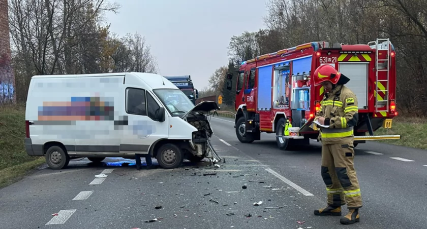 Pierwszy śnieg, pierwsze kolizje – zdarzenie drogowe w Kuznocinie