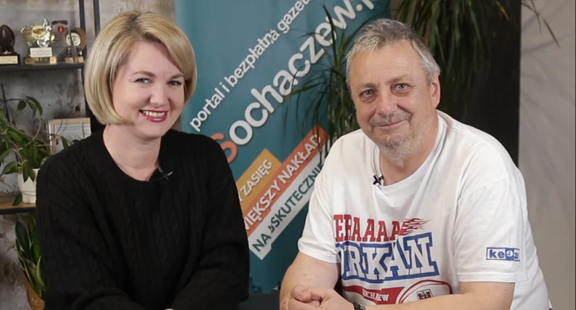 Dworcowe historie na wesoło - czyli o sławie nowo wyremontowanego dworca w Sochaczewie [WIDEO]