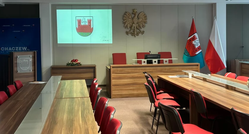 Burmistrz Piotr Osiecki bez poparcia większości radnych - jest przełomowa zmiana w Radzie Miasta Sochaczew