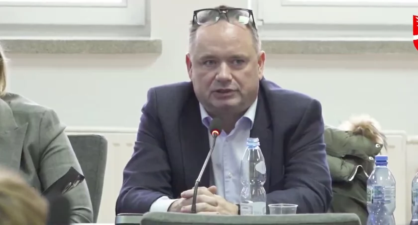 Czy lekarze rezygnują z pracy na oddziale ginekologii i położnictwa? - dyrektor szpitala Robert Skowronek wyjaśnia 