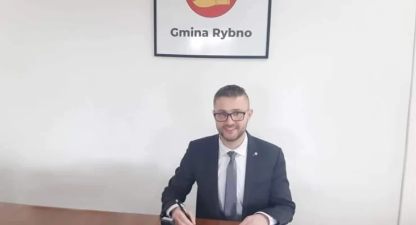 Gmina Rybno: Umowa na realizację świadczenia usług w zakresie publicznego transportu zbiorowego w transporcie drogowym na cały 2024 rok podpisana 