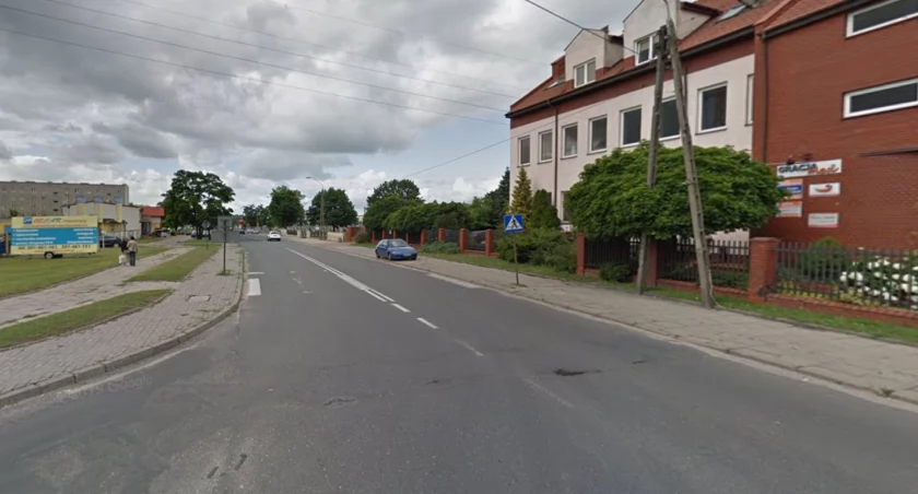 Al. 600-lecia - policja kontrolowała przejścia dla pieszych 