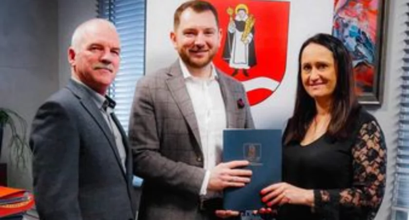 Podpisanie umowy - Przebudowa z rozbudową gospodarki wodno - ściekowej Gminy Młodzieszyn - Etap II