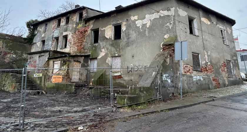 Kamienica przy Farnej - wiemy, co dzieje się z zabytkiem 