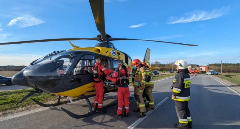 Wypadek w Młodzieszynie - wśród poszkodowanych dziecko [FOTO]