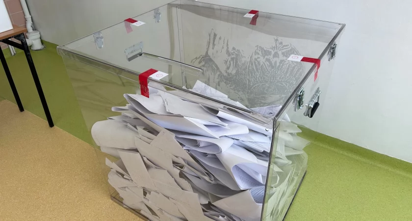 Frekwencja w powiecie sochaczewskim i mieście Sochaczew do 17.00 