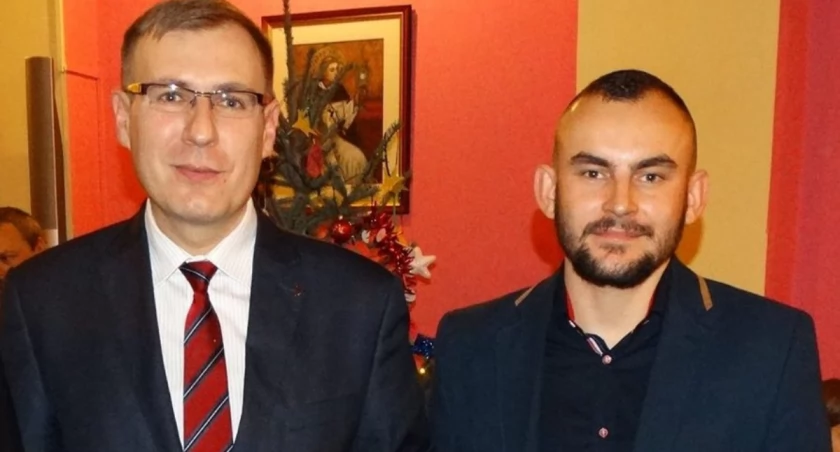 Daniel Janiak = PiS