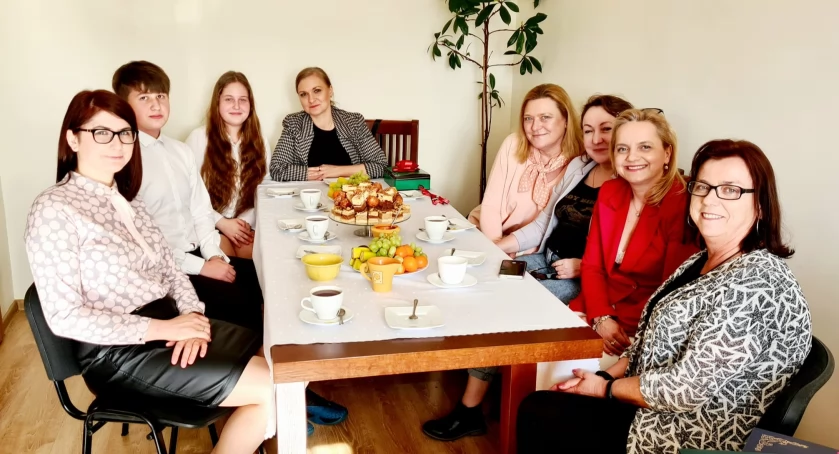 Wizyta Mazowieckiej Kurator Oświaty w Szkole Podstawowej im. Janusza Kusocińskiego w Wyczółkach