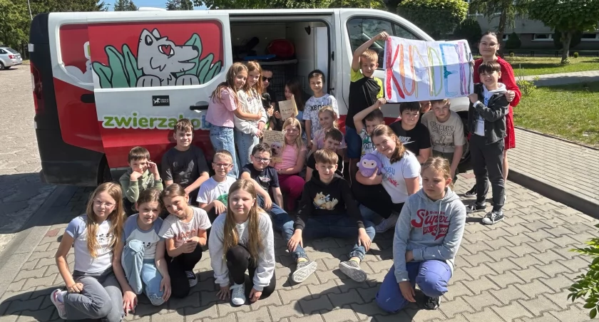 Uczniowie klasy 3b Szkoły Podstawowej nr 6 zaangażowali się w pomoc Fundacji Kundelek [FOTO]