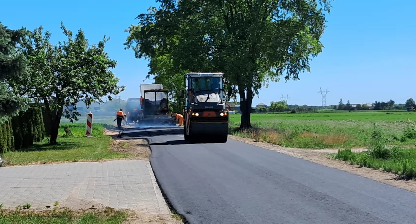 Postęp prac na ulicy Ogrodowej w Młodzieszynie