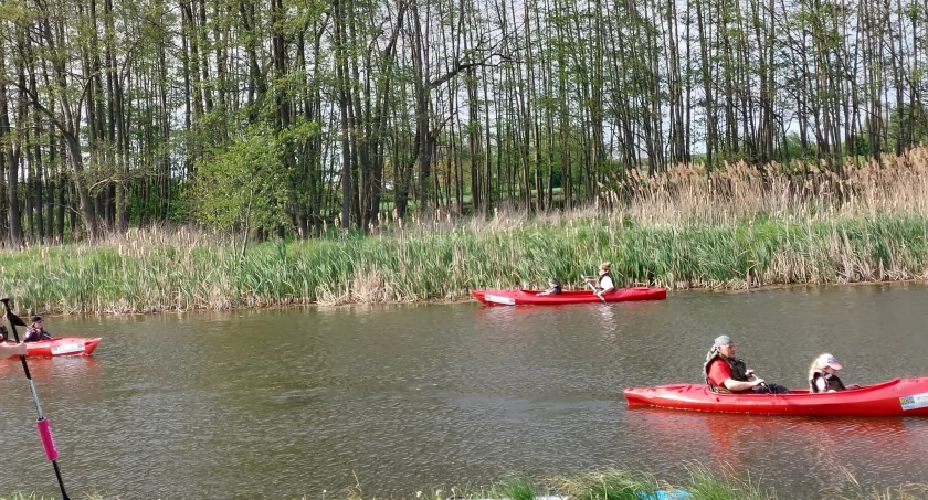 Wójt Damian Jaworski wraz z Radą Gminy Rybno oraz Dyrekcją szkoły zapraszają 16 czerwca na Rodzinny Piknik Kajakowy 