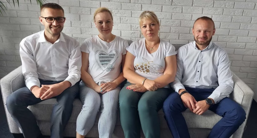 Wójt Damian Jaworski, przewodnicząca Rady Gminy Rybno Iwona Brodowska oraz wiceprzewodniczący Rady Gminy Rybno Aneta Słomińska i Mariusz Kęska o sprawach bieżących gminy Rybno 