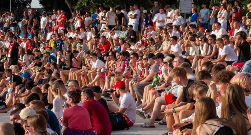 Już dziś pożegnanie reprezentacji Polski w sochaczewskiej Strefie Kibica (Sonda)