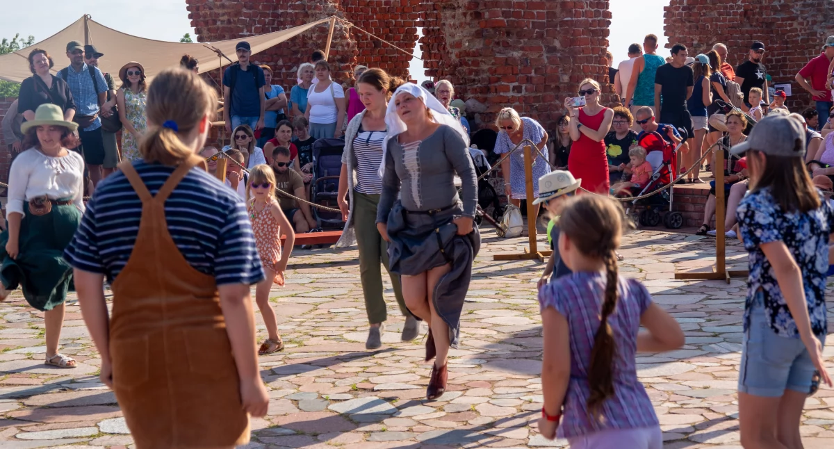 Zawisza Czarny nad Bzurą – Zamek Smoka (Fotorelacja)