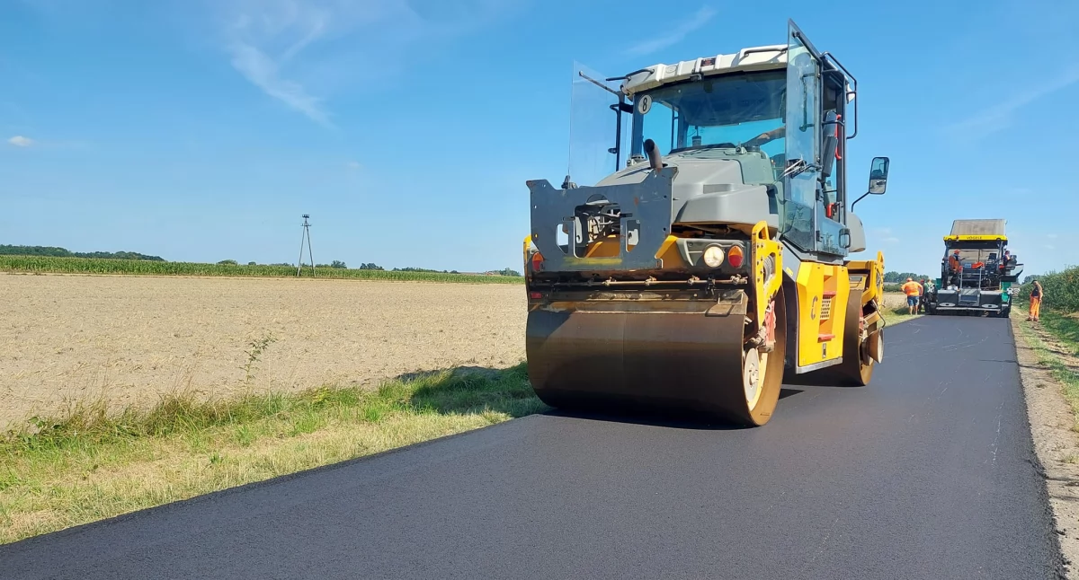 Trwają generalne remonty dróg gminnych w miejscowościach: Kamieńszczyzna i Stary Szwarocin- prace postępują zgodnie z harmonogramem