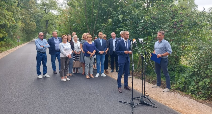 Gmina Rybno: Zakończyła się przebudowa kolejnego odcinka drogi powiatowej Złota - Dębsk, inwestycja za ponad 500 000,00 zł 