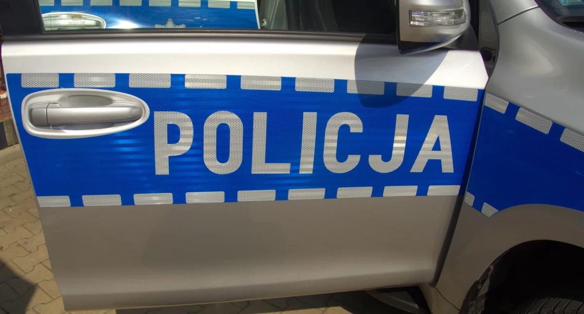 Sochaczewska policja: Agresywny 43-latek i oszustwo na bon wakacyjny