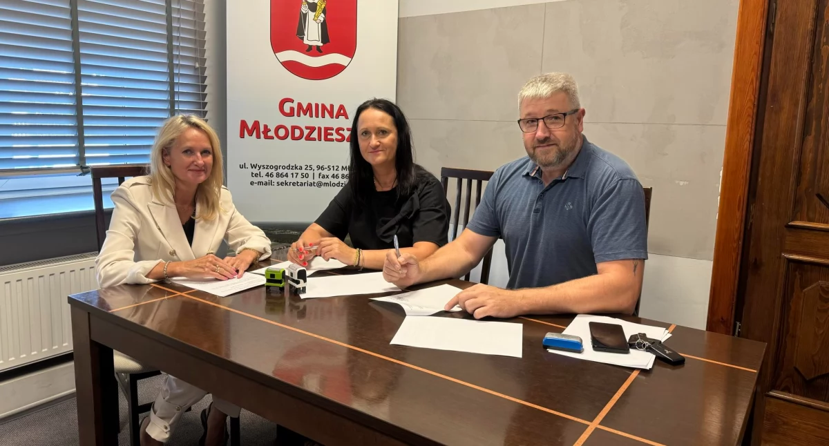 Szkoła Podstawowa w Janowie z nowym oświetleniem