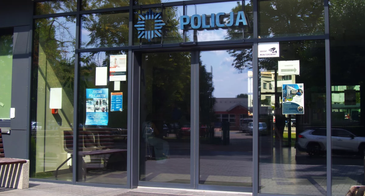 Ścigany listem gończym 45-latek zatrzymany w drodze do pracy – Sochaczewska Policja w akcji