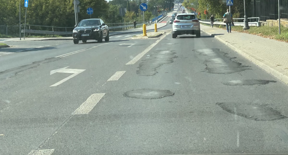 Mieszkaniec o naprawach nawierzchni - czy nasze podatki muszą iść na taką jakość? 