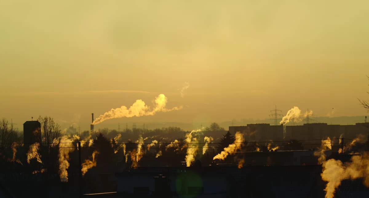 Mazowsze przyspiesza walkę ze SMOGIEM