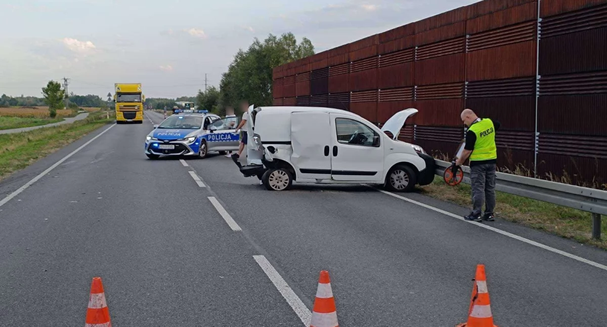 Zderzenie na DK50 we Władysławowie – utrudnienia w ruchu, objazdy przez Kąty i Rozlazłów