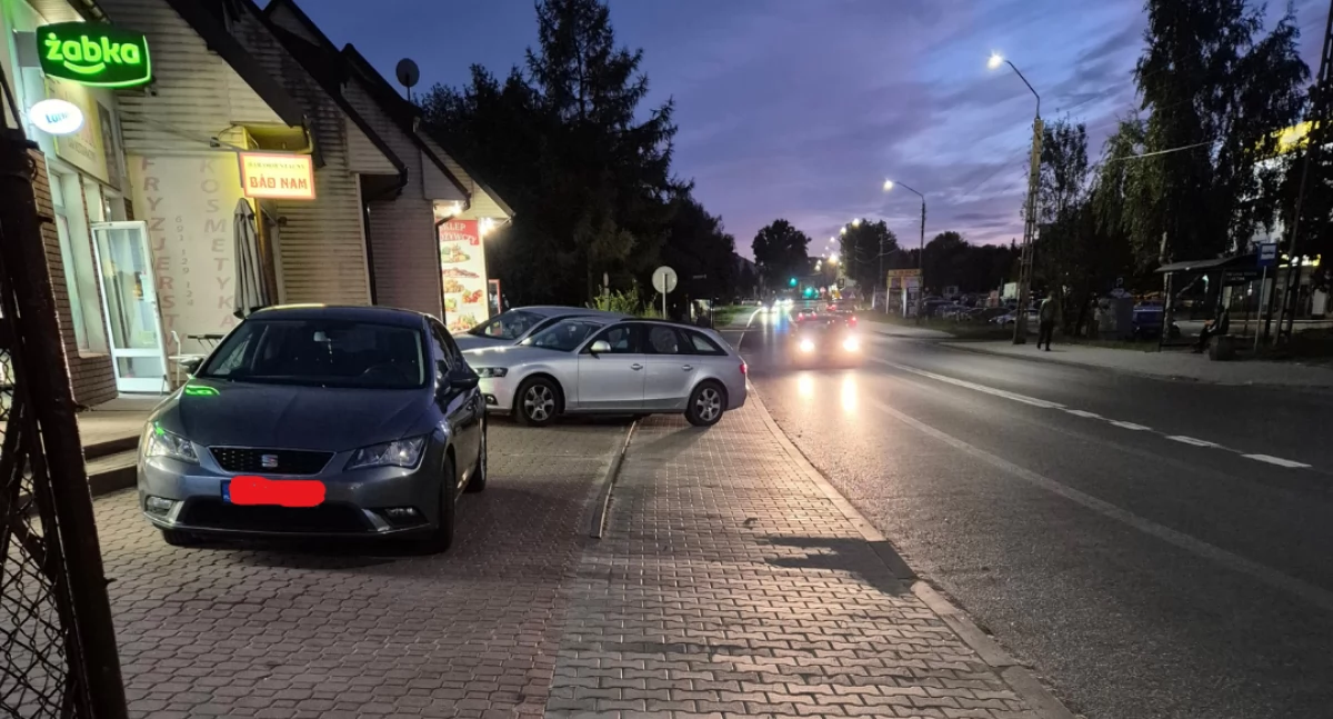 Sochaczew: problem z nieprawidłowym parkowaniem przy Al. 600-Lecia - zgłoszenie czytelnika