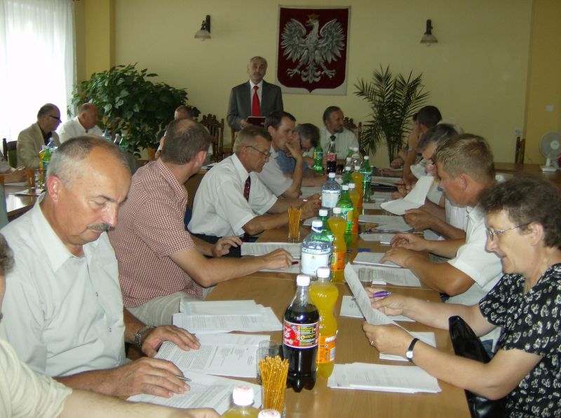 Azbest jeszcze poleży w gminie Teresin