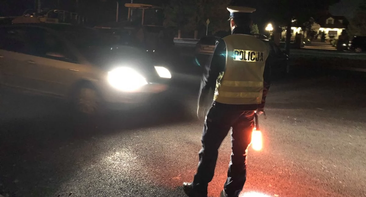 Święto Zmarłych w Sochaczewie: Policja przypomina o zmianie organizacji ruchu 