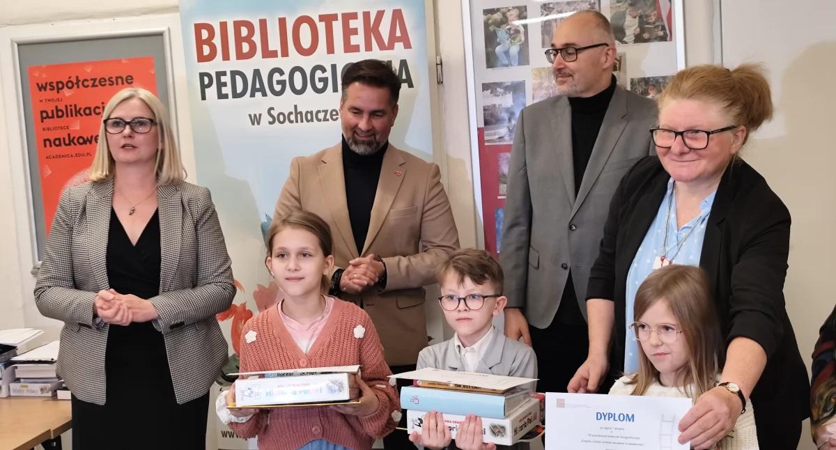 Konkurs fotograficzny - Książka i Polskie Symbole Narodowe w Obiektywie - rozstrzygnięty [FOTO] 