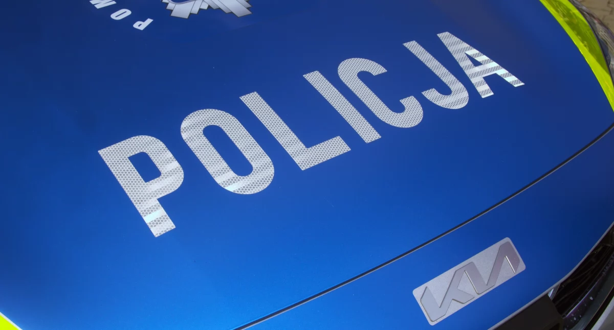 Policjanci zatrzymali dwóch poszukiwanych – trafili do więzienia