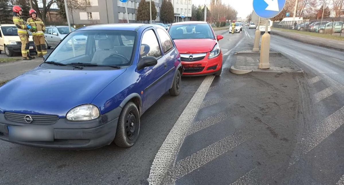 Wypadek na ul. 15 Sierpnia – dwaj 12-latkowie potrąceni na przejściu dla pieszych