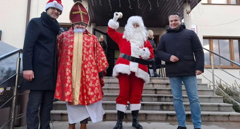 Gmina Rybno: Udane Bożonarodzeniowe spotkanie z Mikołajem, czekało wiele atrakcji 