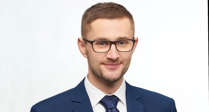 Wójt Damian Jaworski Osobowością Roku 2024 w powiecie sochaczewskim w kategorii Polityka, samorządność i społeczność lokalna