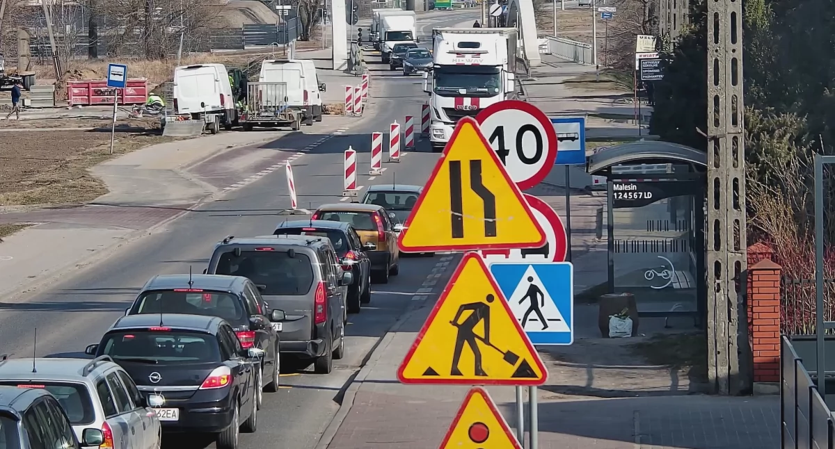 Boryszew: Ruch wahadłowy na ul. 15 Sierpnia w związku z budową marketu