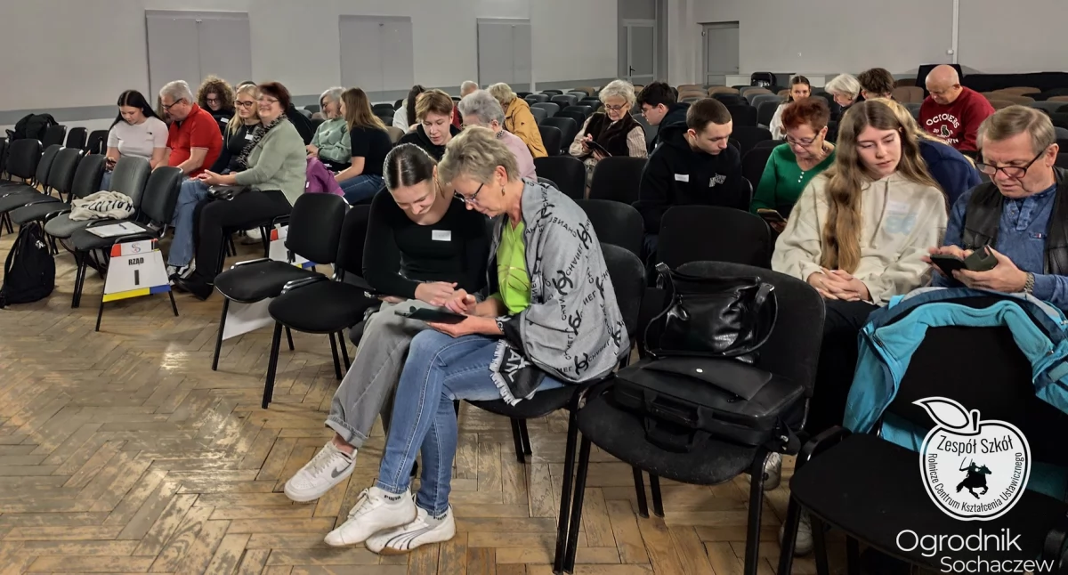 Młodzież i seniorzy razem w cyfrowym świecie – warsztaty w Boryszewie z inicjatywy sochaczewskiego Ogrodnika