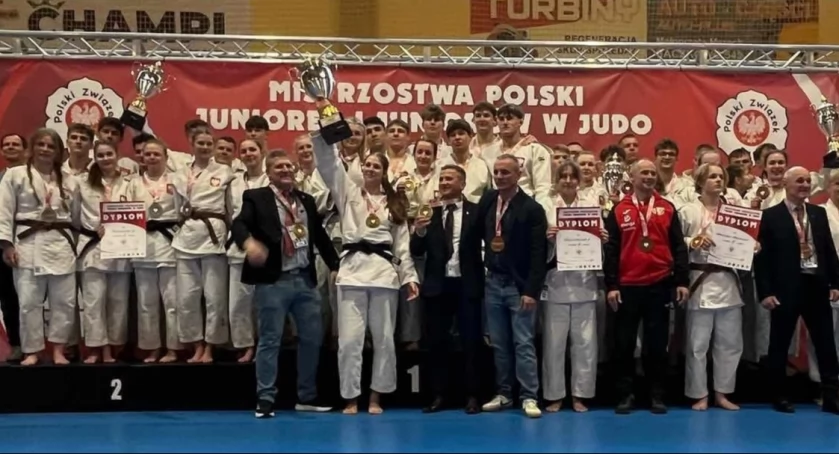 Olga Piechna Srebrną Medalistką Mistrzostw Polski Juniorów MIXED- Województw .