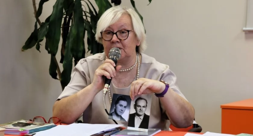 Spotkanie z  Grażyną Grobelską - Biblioteka Pedagogiczna w Sochaczewie zaprasza