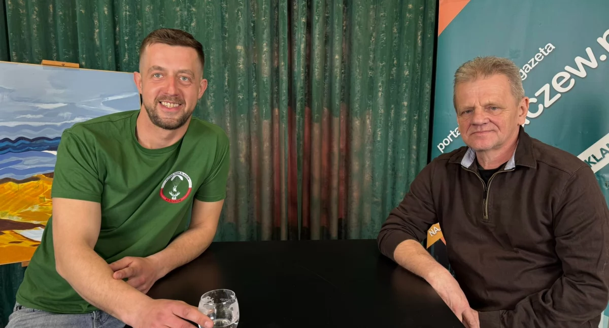 Lecieć jak ptak - rozmowa z Maciejem Skrzyneckim
