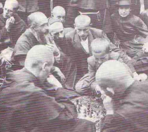 Historia Gminy Teresin - Ulubiona gra Świętego.
