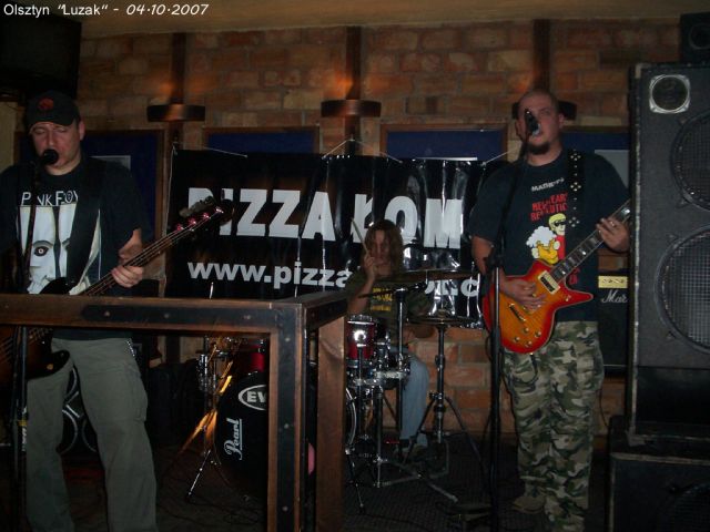 DZISIAJ - Pizza Łomot w Pubie Malibu!