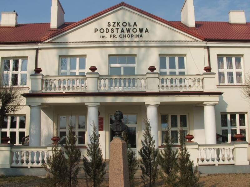 Chopin łączy szkoły